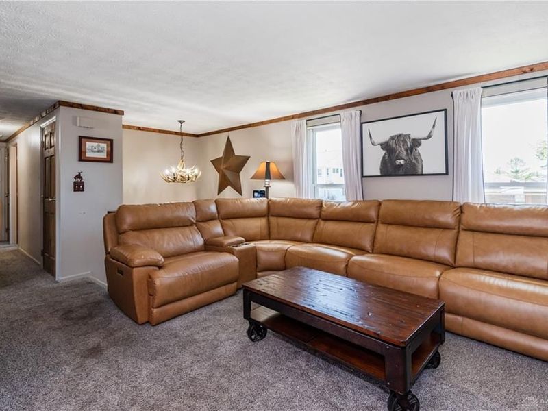 1000 Greenob Drive, Englewood, OH 45322 Photo 8