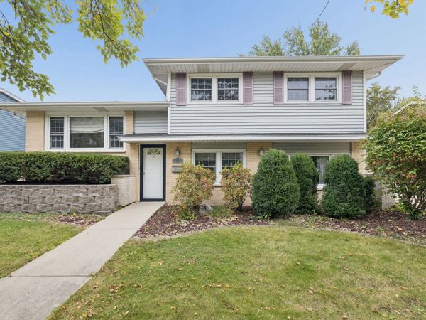 16401 Olcott Avenue, Tinley Park, IL 60477
