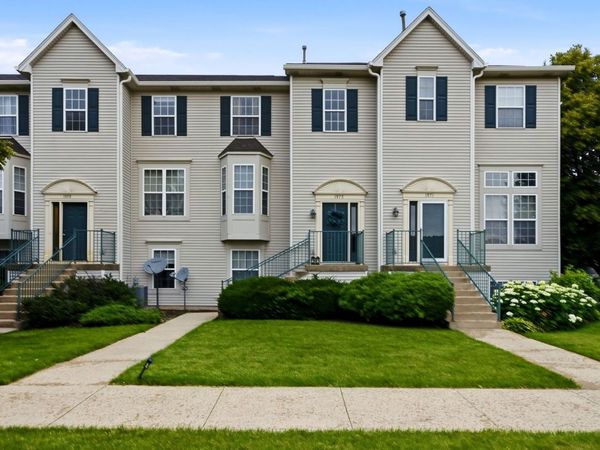 1975 Grandview Place , Montgomery, IL 60538
