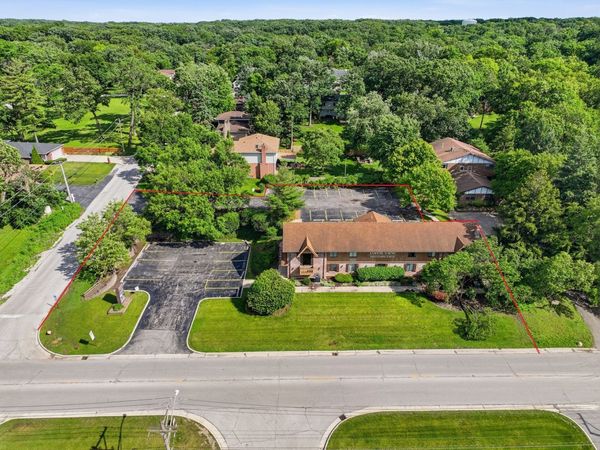 8265 S Archer Avenue , Willow Springs, IL 60480