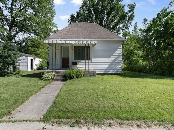 1032 E Indiana Avenue, Elkhart, IN 46516