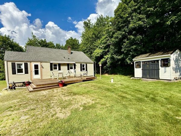 9-R Gates Terrace, Sterling, MA 01564