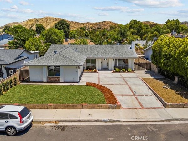 28116 Oaklar, Saugus, CA 91350