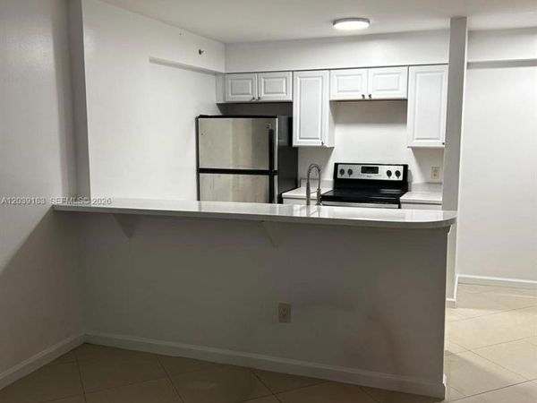 410 S Park Road , Unit 1-104, Hollywood, FL 33021
