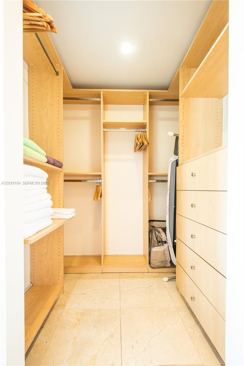 17555 Atlantic Blvd , Unit UPH6, Sunny Isles Beach, FL 33160 Photo