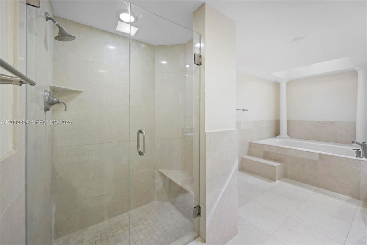 20191 E Country Club Dr , Unit TS8, Aventura, FL 33180 Photo