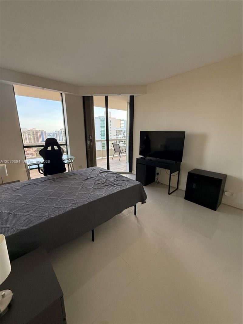 20191 E Country Club Dr , Unit TS8, Aventura, FL 33180 Photo
