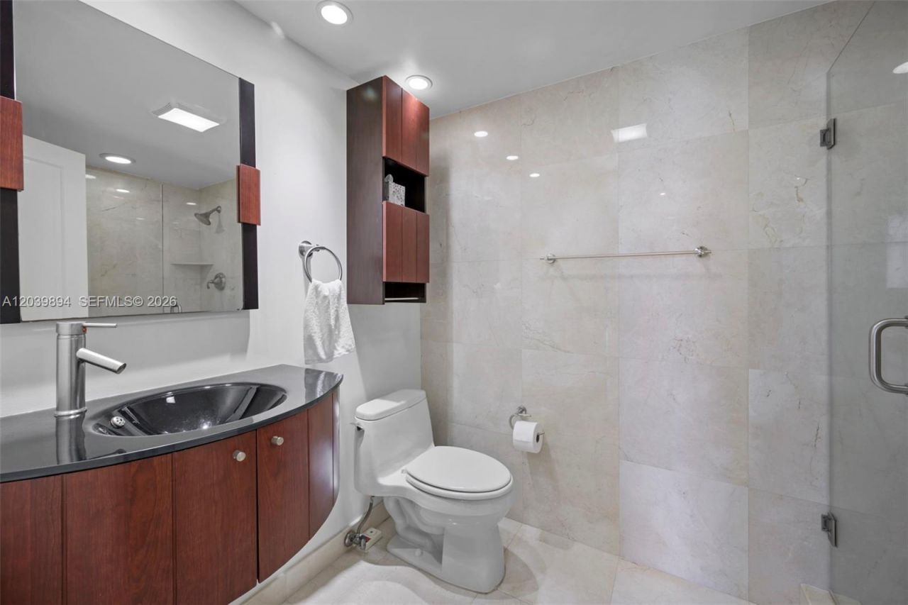 20191 E Country Club Dr , Unit TS8, Aventura, FL 33180 Photo