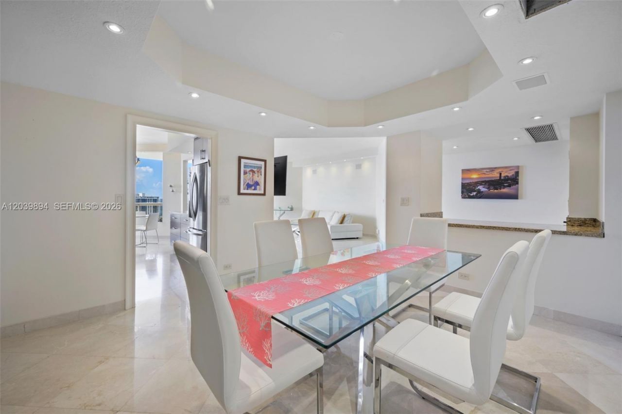 20191 E Country Club Dr , Unit TS8, Aventura, FL 33180 Photo