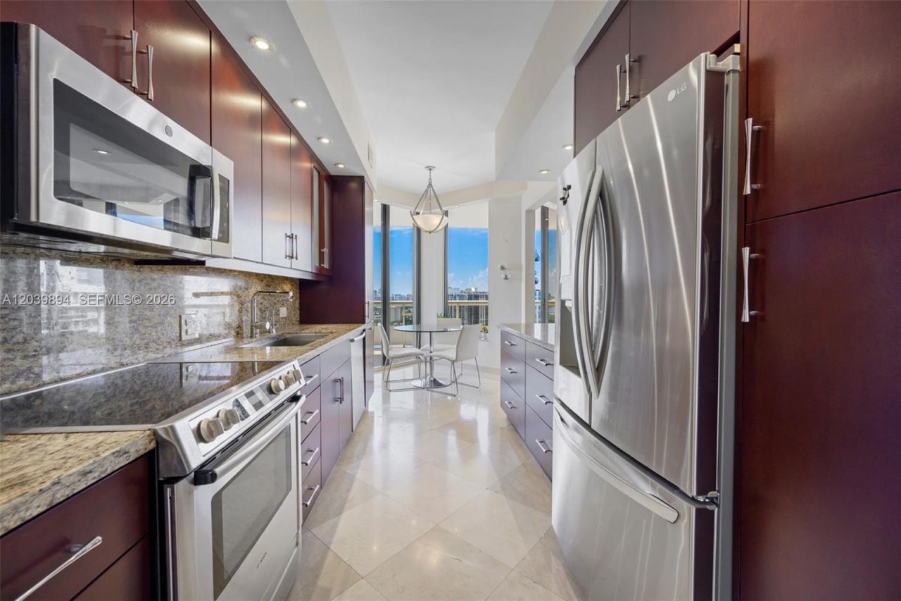20191 E Country Club Dr , Unit TS8, Aventura, FL 33180 Photo