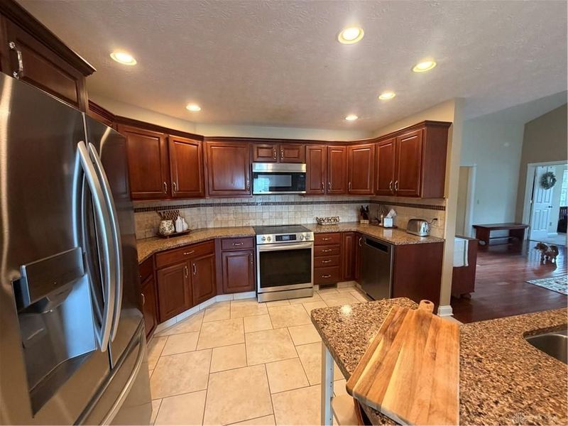 2049 N Highlander Drive, Xenia, OH 45385 Photo 10