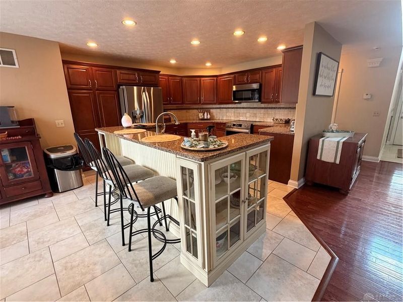 2049 N Highlander Drive, Xenia, OH 45385 Photo 9