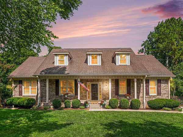 8324 Carriage Hills Dr, Brentwood, TN 37027