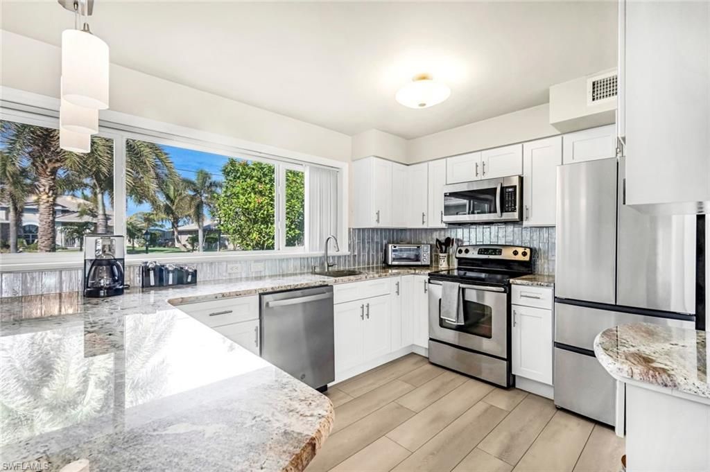 5205 SW 3rd Ave, Cape Coral, FL 33914 Photo
