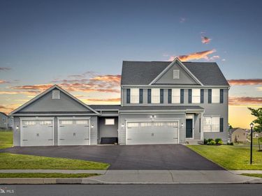 102 TYLER DRIVE, HANOVER, PA 17331