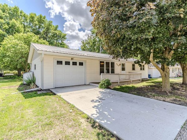 848 5th St , Ocheyedan, IA 51354