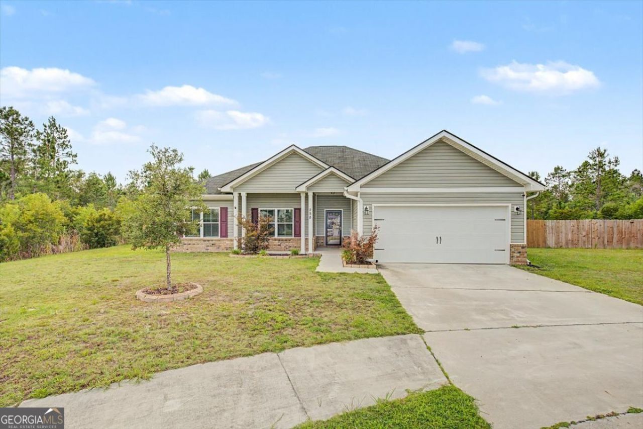 258 Whipple Avenue, Hinesville, GA 31313 Main Photo