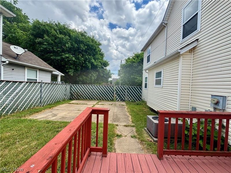 3773 Thurgood Avenue, Cleveland, OH 44115 Photo 4