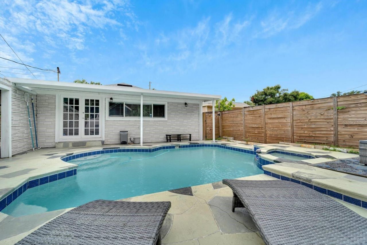 2219 16th Street N, Saint Petersburg, FL 33704 Photo