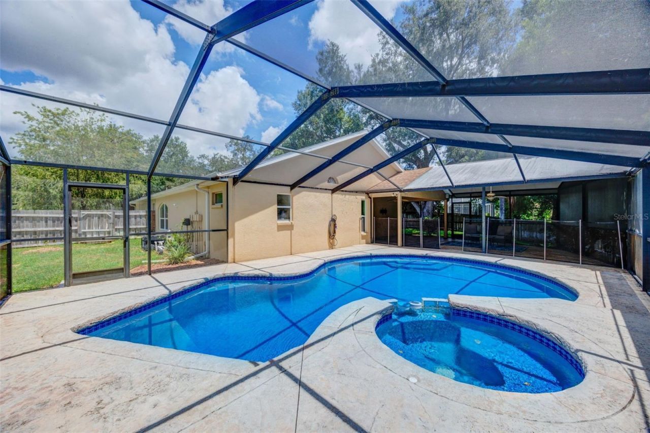 3015 Folklore Drive, Valrico, FL 33596 Photo