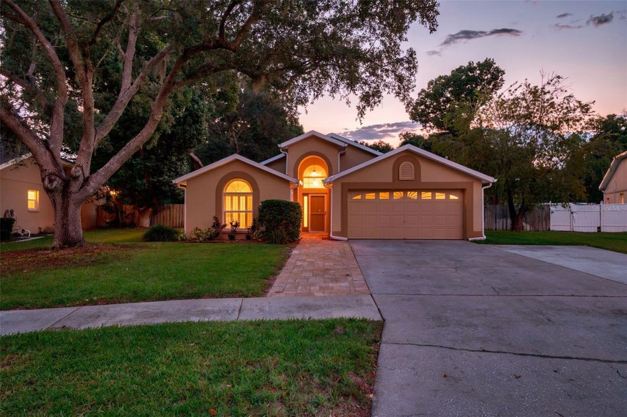 3015 Folklore Drive, Valrico, FL 33596 Photo