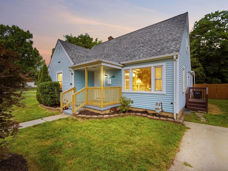 933 S Broad Street, Lancaster, OH 43130 Photo 2