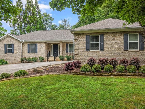 304 Uhdali Place, Loudon, TN 37774