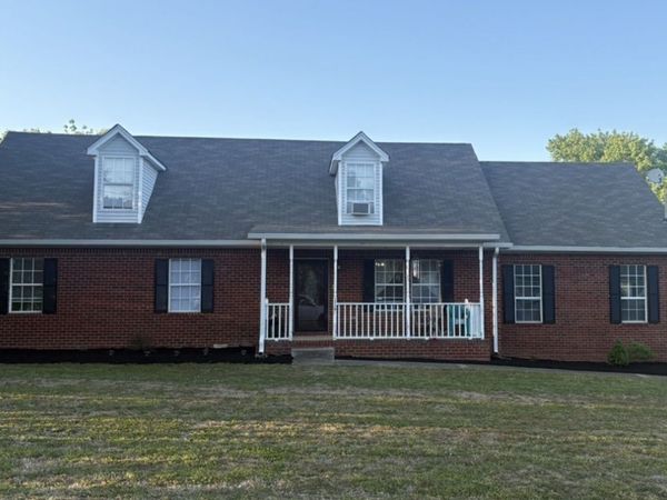 114 Lake Forest Dr, La Vergne, TN 37086