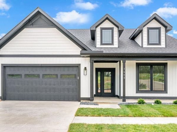 7605 W Julia Drive, Ellettsville, IN 47429