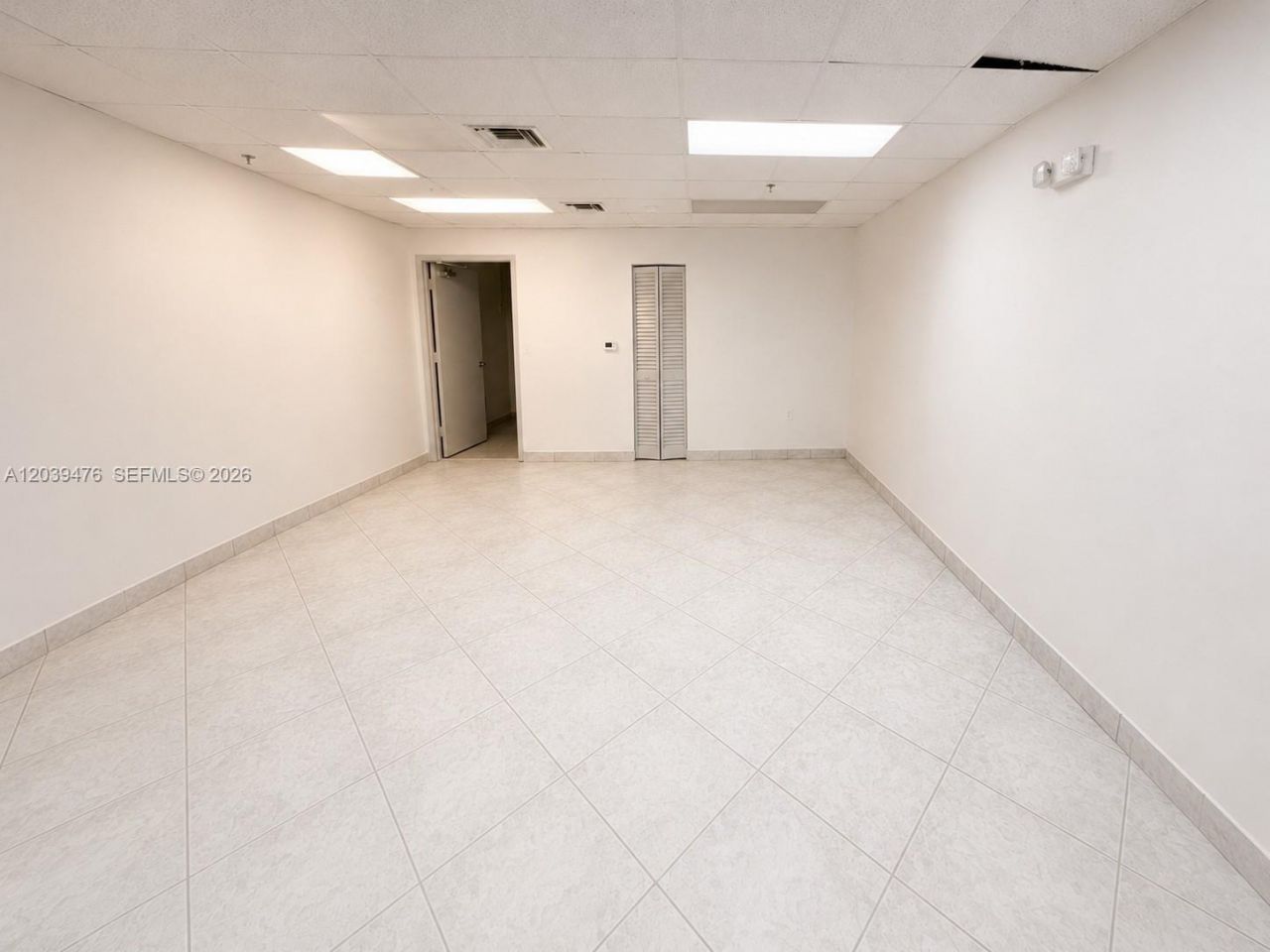 8554 NW 61st St, Miami, FL 33166 Photo