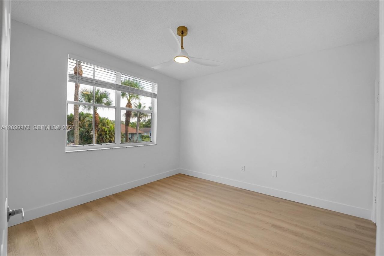 2020 Greenview Shores Blvd , Unit 109, Wellington, FL 33414 Photo