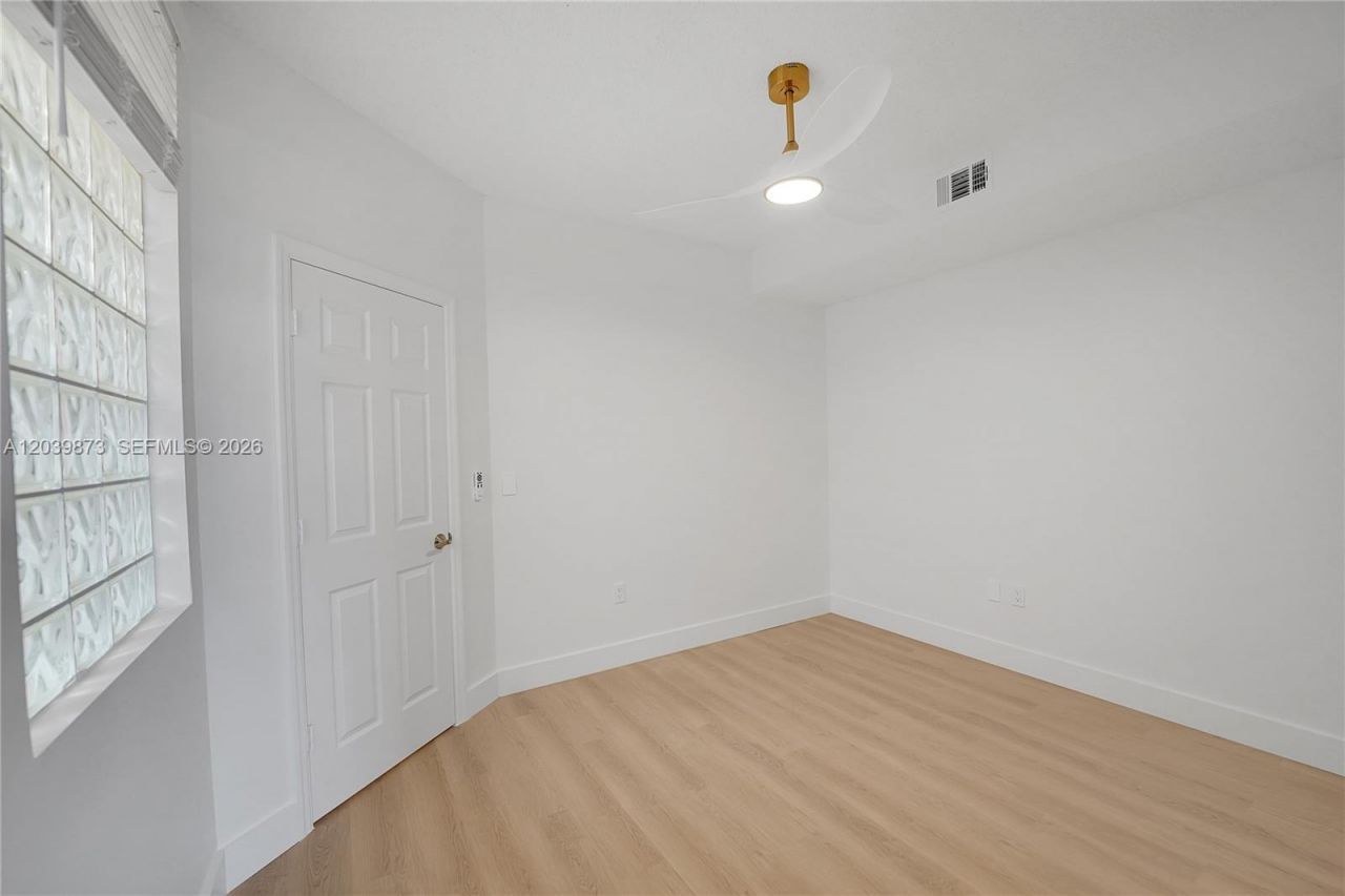 2020 Greenview Shores Blvd , Unit 109, Wellington, FL 33414 Photo