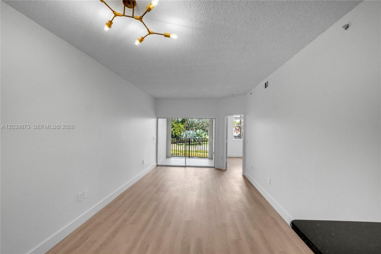 2020 Greenview Shores Blvd , Unit 109, Wellington, FL 33414 Photo