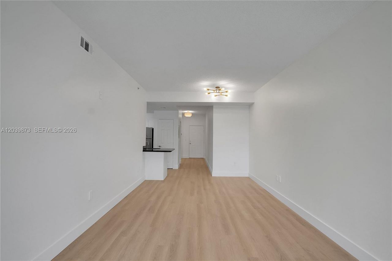 2020 Greenview Shores Blvd , Unit 109, Wellington, FL 33414 Photo