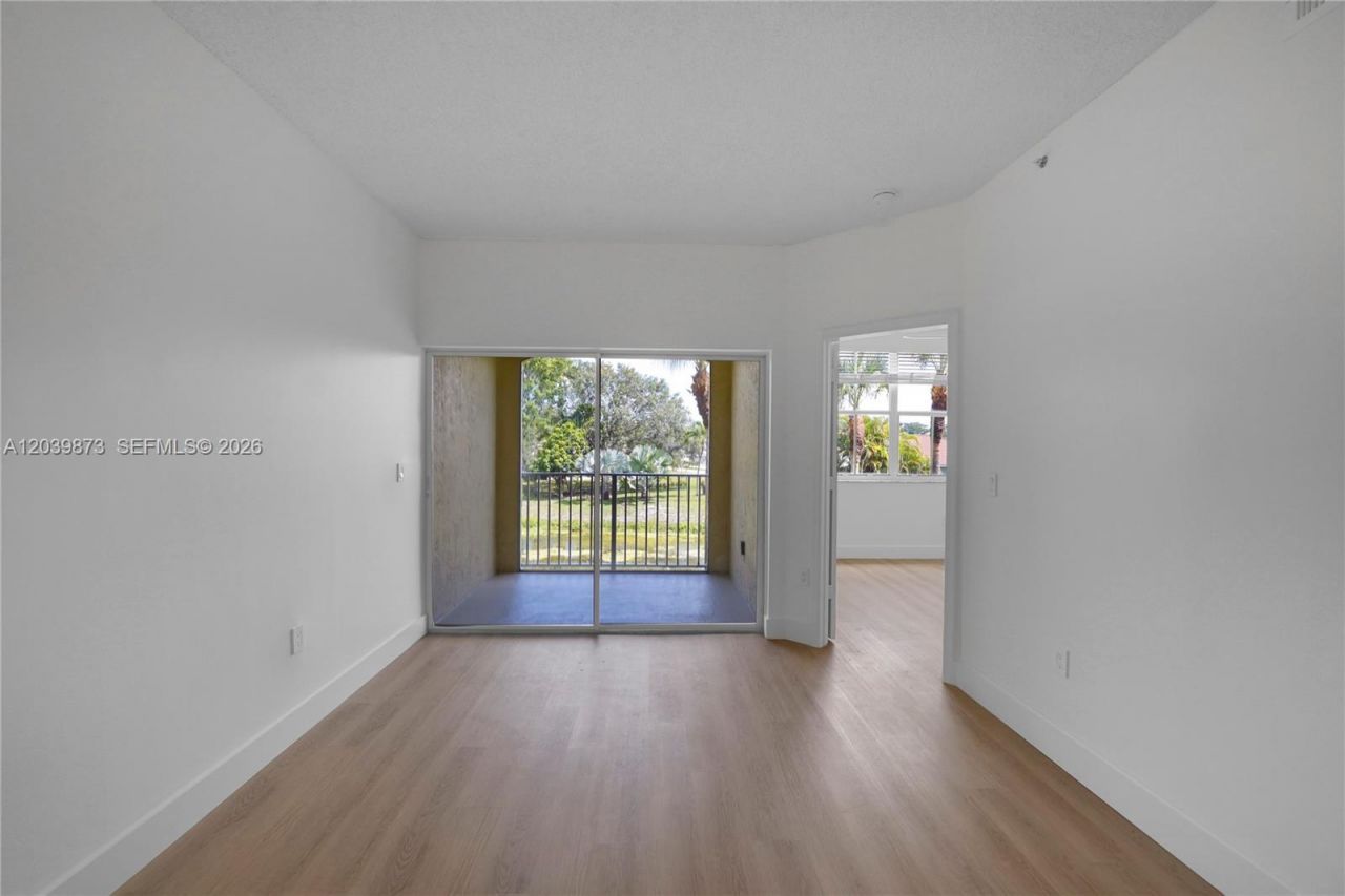 2020 Greenview Shores Blvd , Unit 109, Wellington, FL 33414 Photo