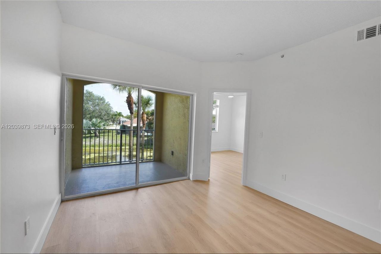 2020 Greenview Shores Blvd , Unit 109, Wellington, FL 33414 Photo