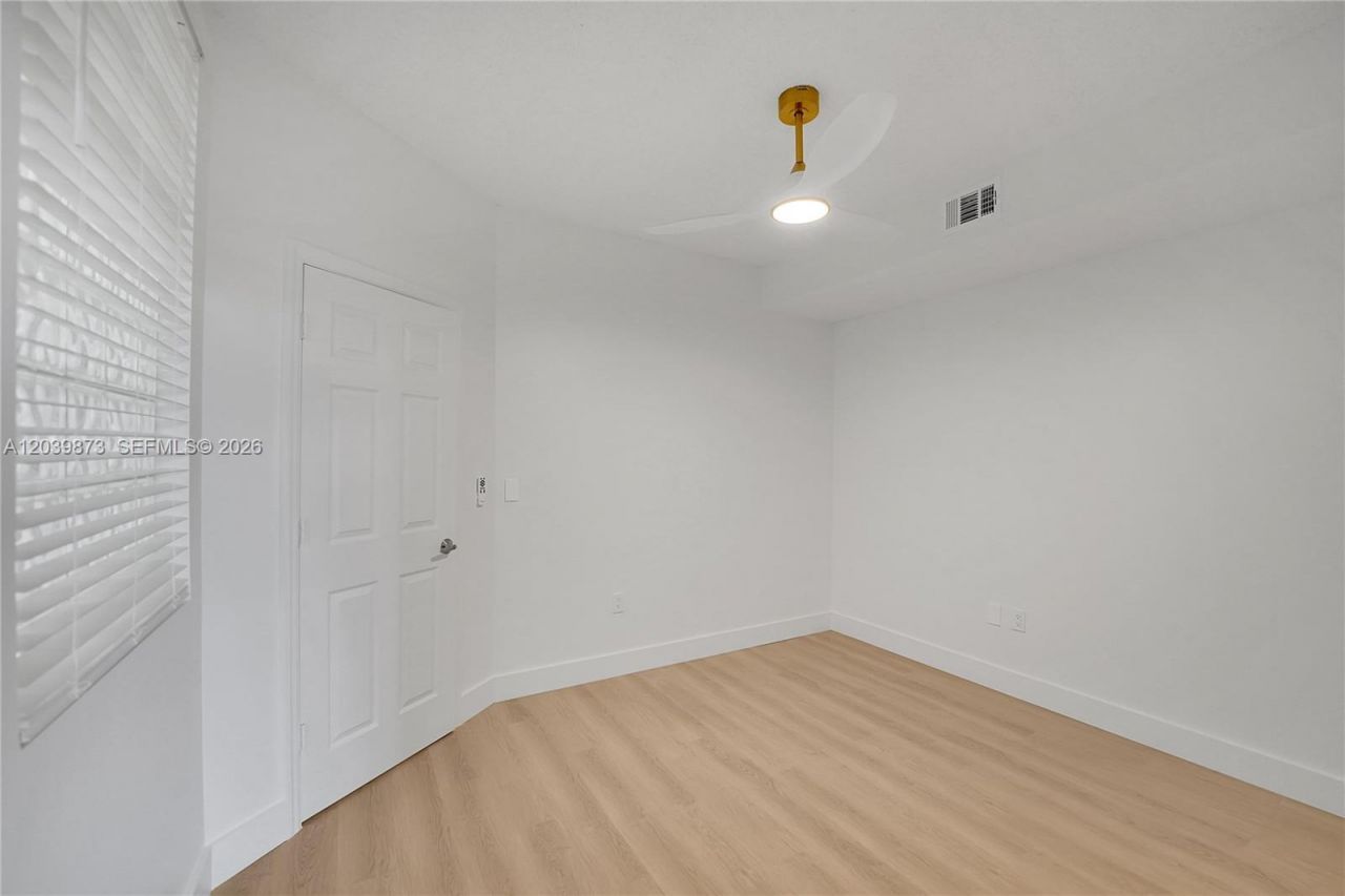 2020 Greenview Shores Blvd , Unit 109, Wellington, FL 33414 Photo