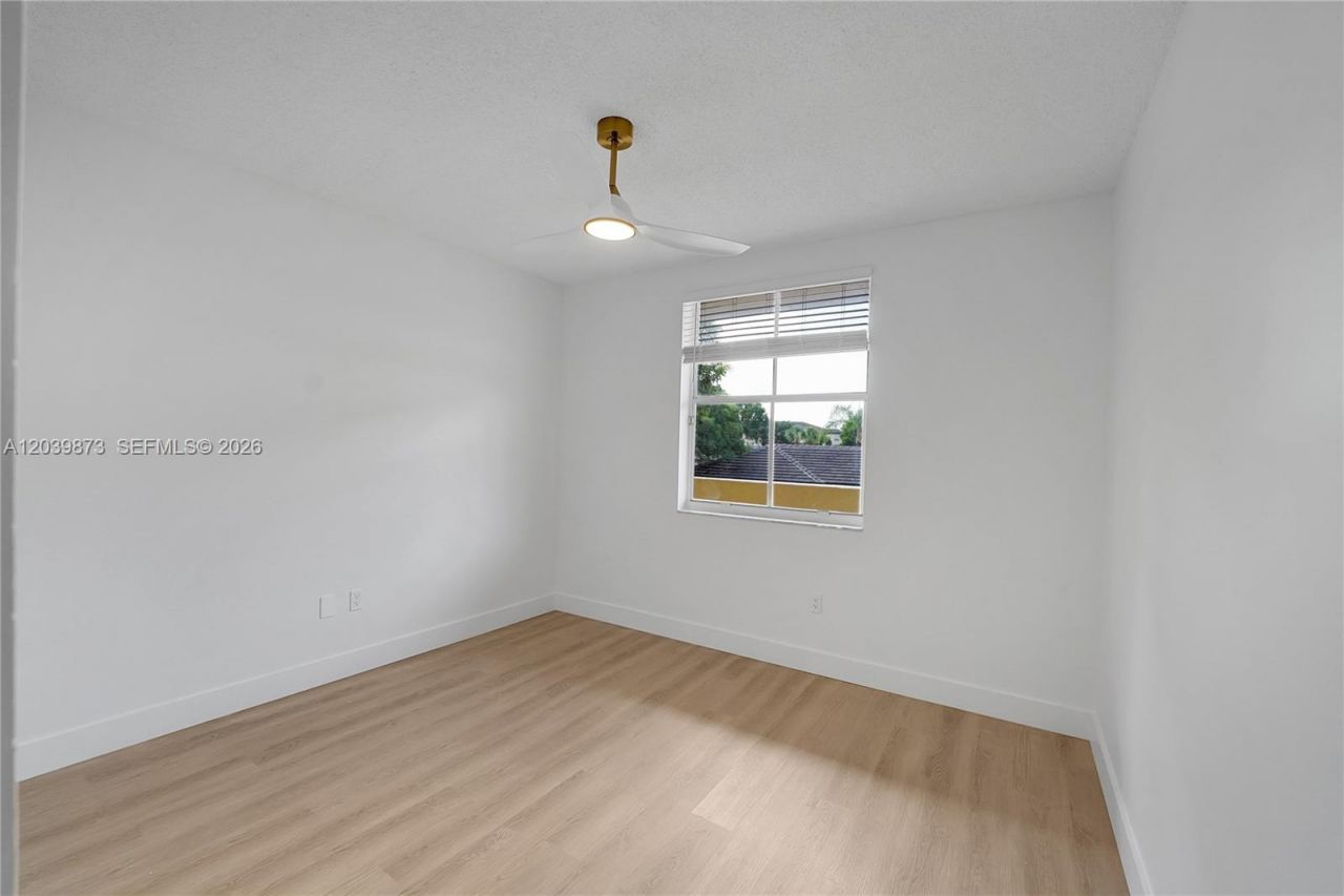 2020 Greenview Shores Blvd , Unit 109, Wellington, FL 33414 Photo