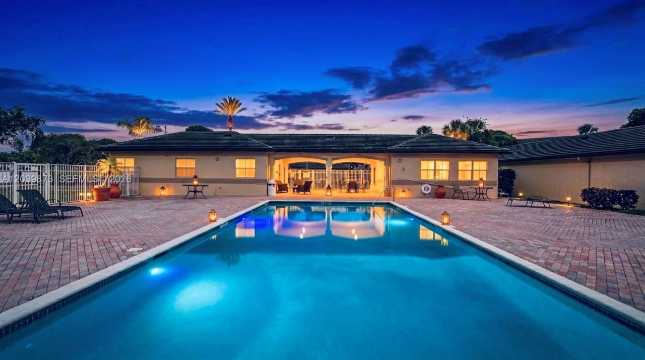 2020 Greenview Shores Blvd , Unit 109, Wellington, FL 33414 Photo