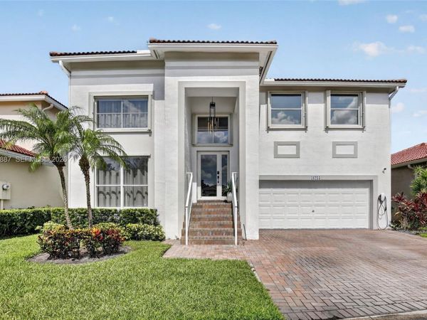 16233 Opal Creek Dr , Weston, FL 33331