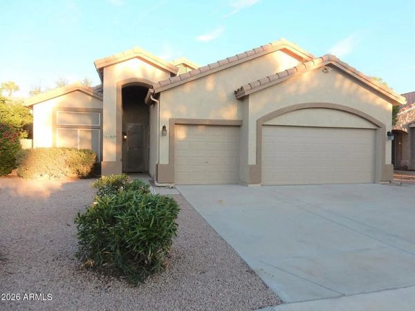1869 S SADDLE Street, Gilbert, AZ 85233