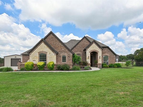 120 Wayward Wind Lane, Springtown, TX 76082