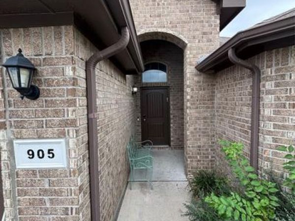 905 Walls Boulevard, Crowley, TX 76036