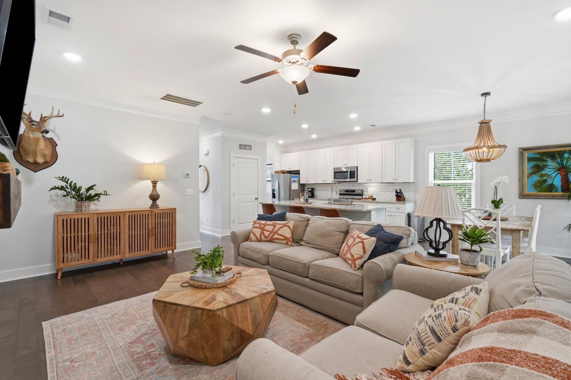 1319 Lucinda Street Photo 10