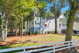 1319 Lucinda Street photo 4