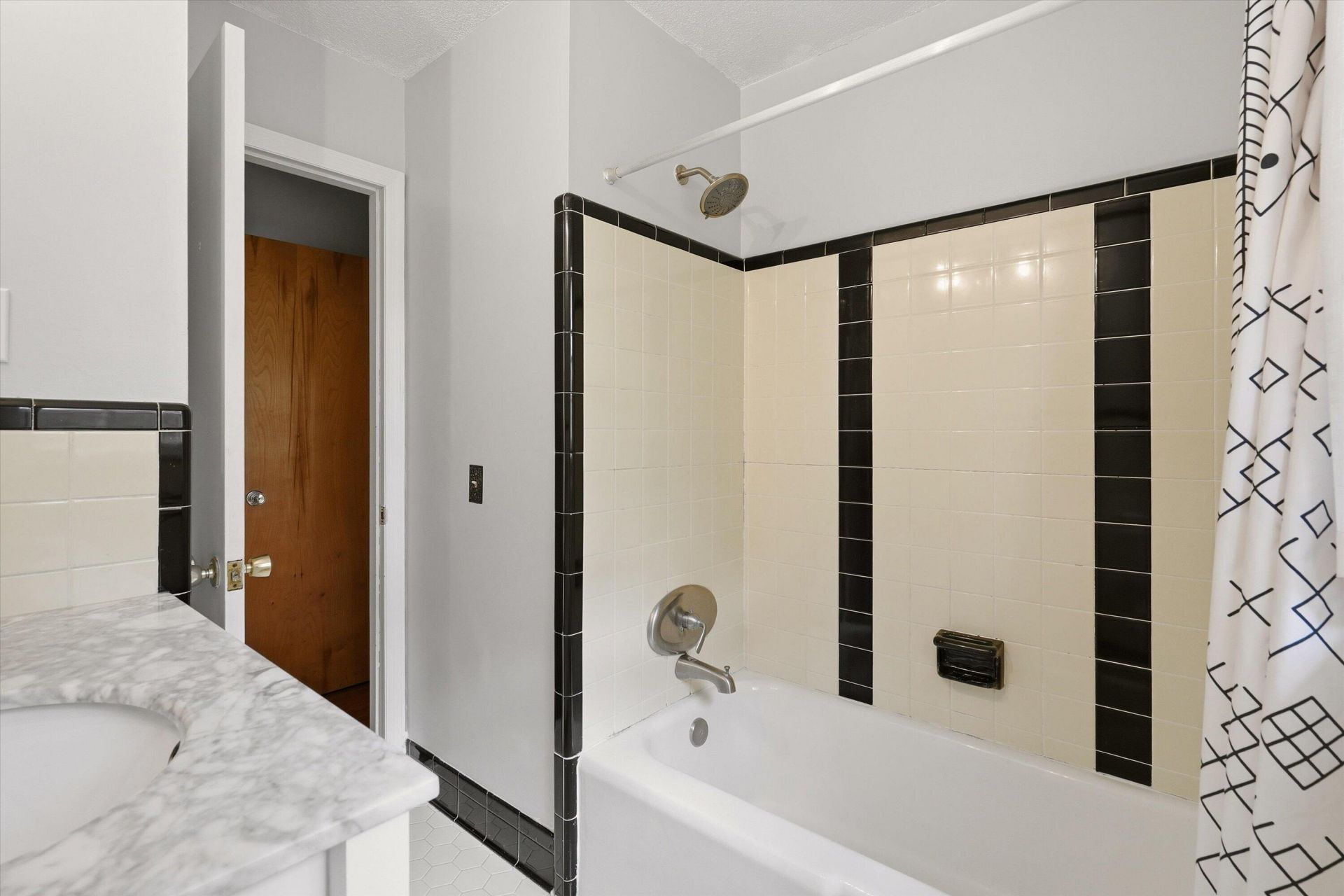 932 Tall Pine Road Photo 27