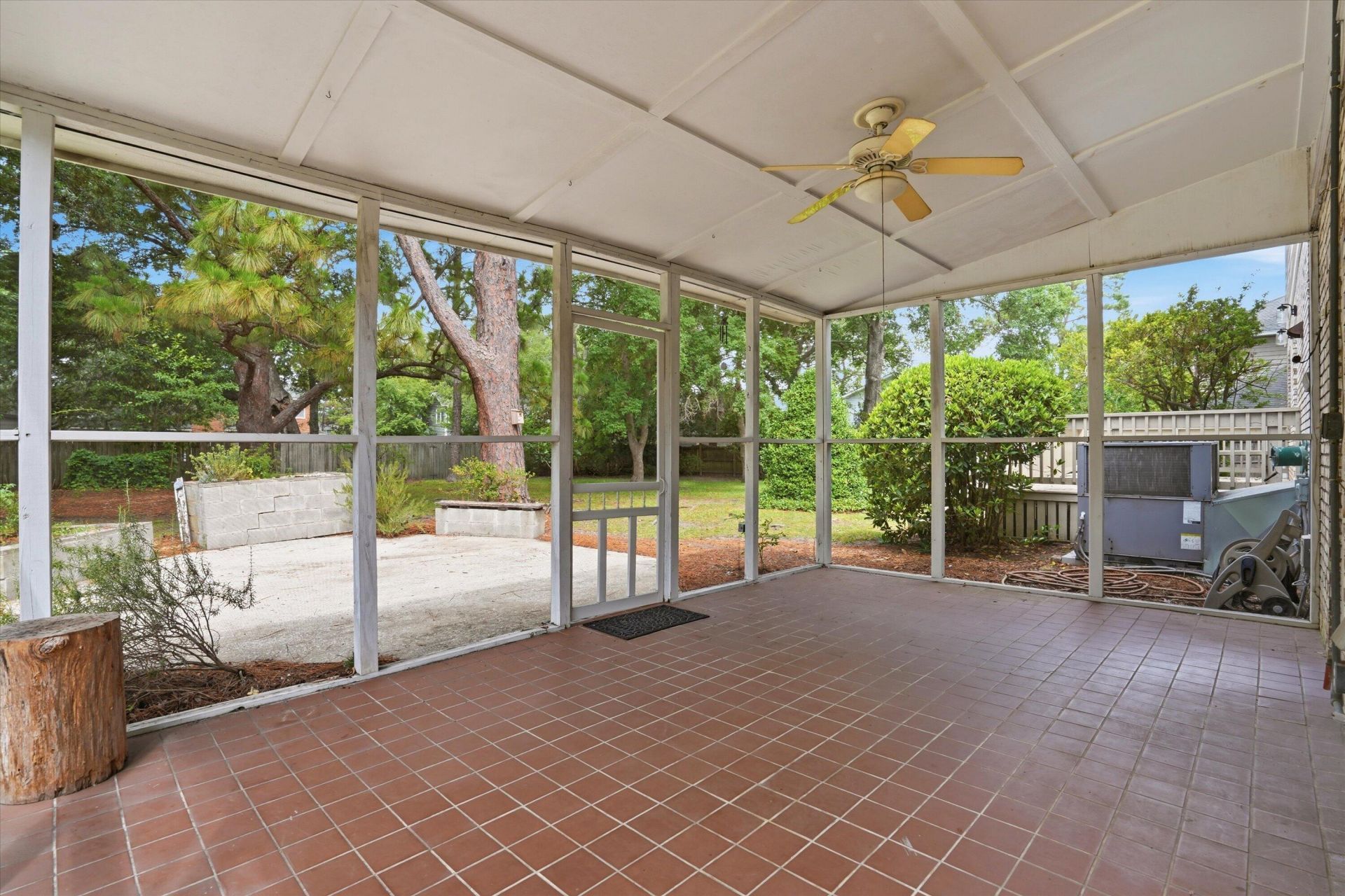 932 Tall Pine Road Photo 29