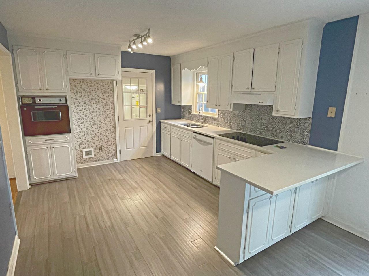 932 Tall Pine Road Photo 7