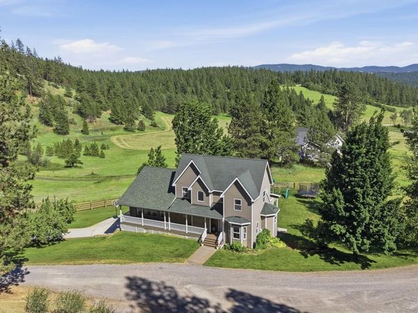 9516 E Day Rd, Mead, WA 99021