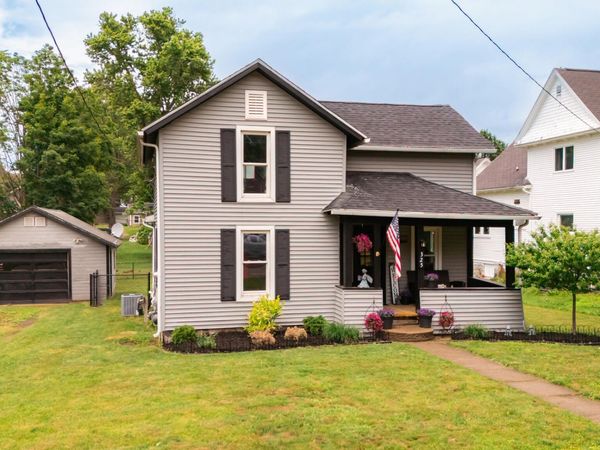 325 Grand Street, Springport, MI 49284